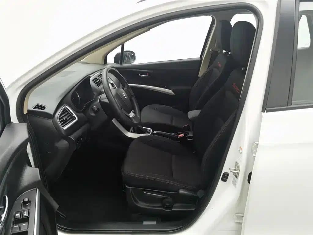 Vitara 2015 1.6L CVT 2WD Entry-level — миниатюра 10