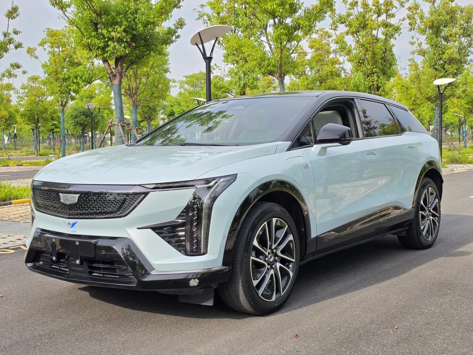 Cadillac OPTIQ 2024 Four-Wheel Drive Long-Range Version — миниатюра 1