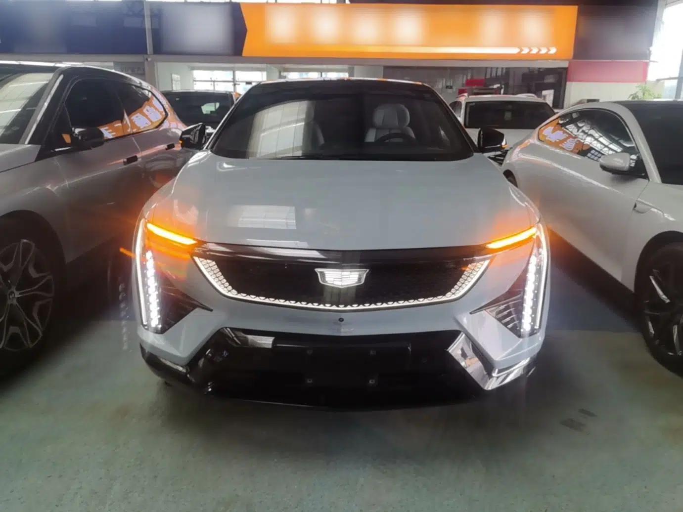 Cadillac OPTIQ 2024 Four-Wheel Drive Long-Range Version — миниатюра 2