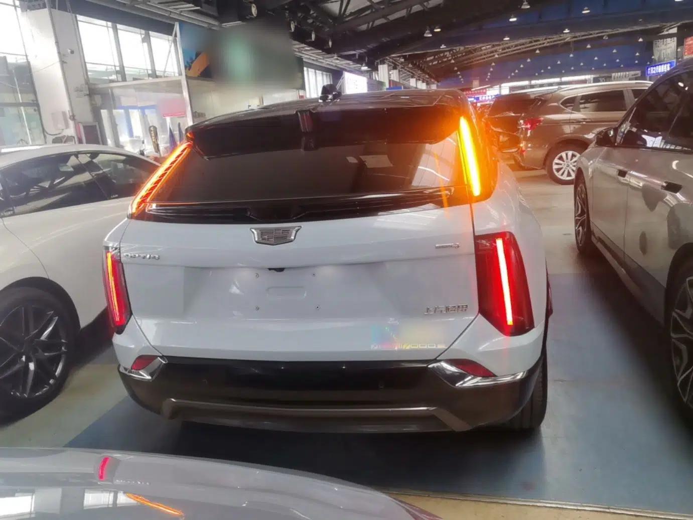 Cadillac OPTIQ 2024 Four-Wheel Drive Long-Range Version — миниатюра 5