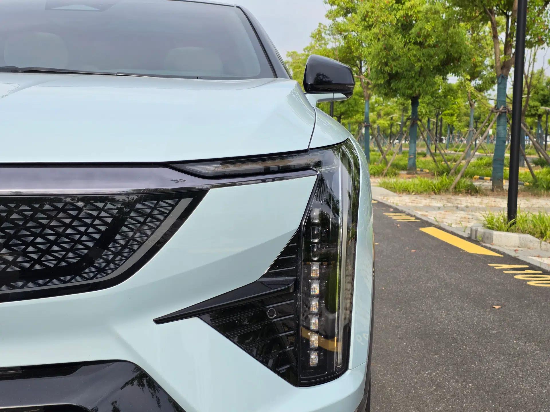 Cadillac OPTIQ 2024 Four-Wheel Drive Long-Range Version — миниатюра 8