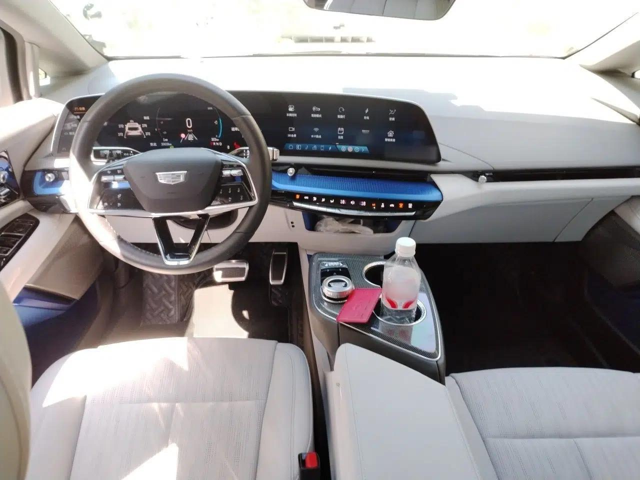 Cadillac OPTIQ 2024 Standard Range Version — миниатюра 18