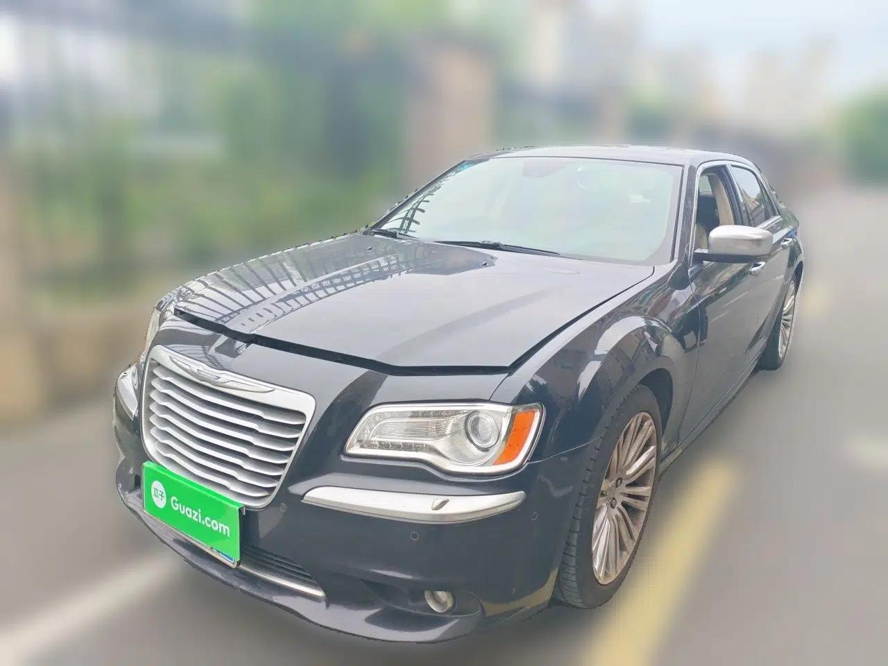Chrysler 300C 2014 3.0L Excellence Edition — миниатюра 1