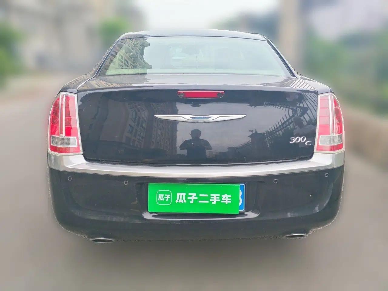 Chrysler 300C 2014 3.0L Excellence Edition — миниатюра 5