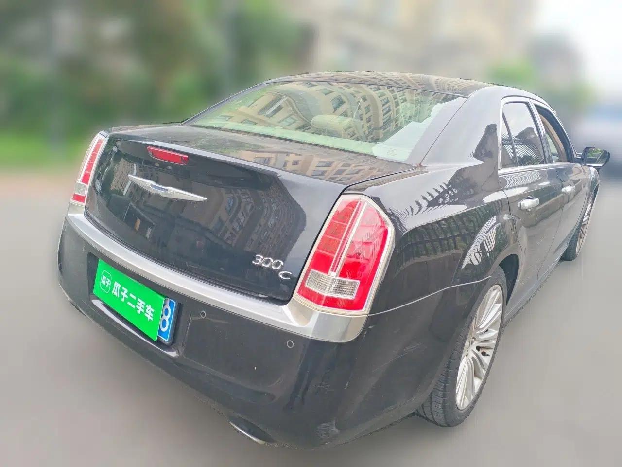 Chrysler 300C 2014 3.0L Excellence Edition — миниатюра 6