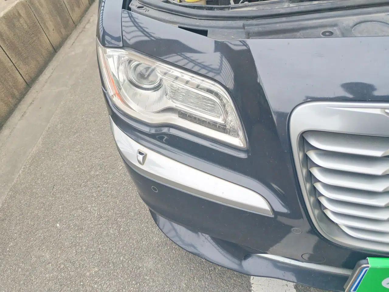 Chrysler 300C 2014 3.0L Excellence Edition — миниатюра 7