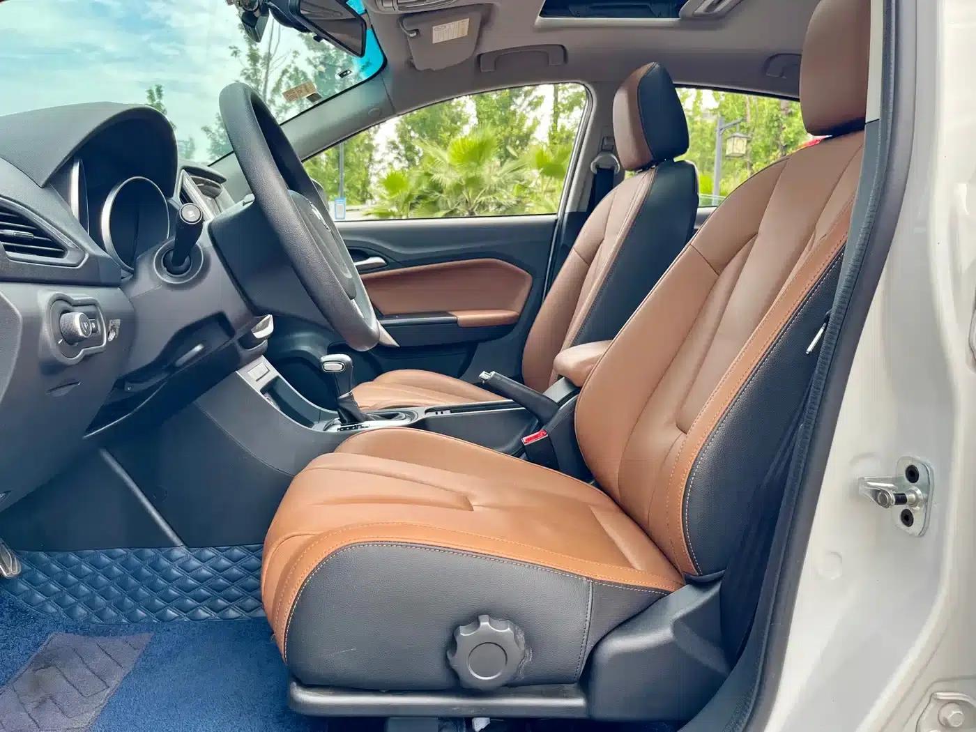2016 Ford GT 1.5T Automatic Value Luxury Edition — миниатюра 9