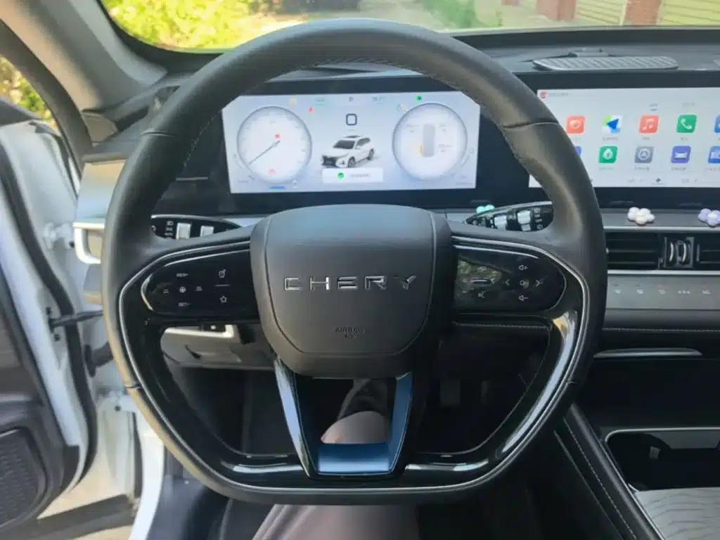 Chery Tiggo 8 PRO PHEV 2023 Champion Edition 1.5T 100km Glory Edition — миниатюра 11