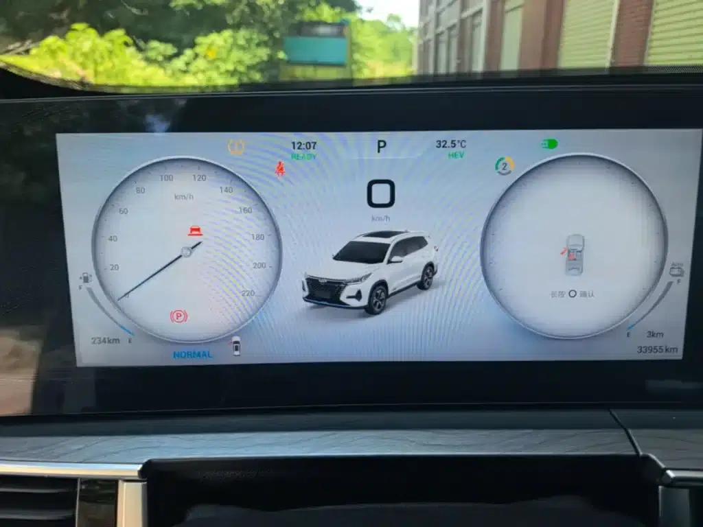 Chery Tiggo 8 PRO PHEV 2023 Champion Edition 1.5T 100km Glory Edition — миниатюра 12