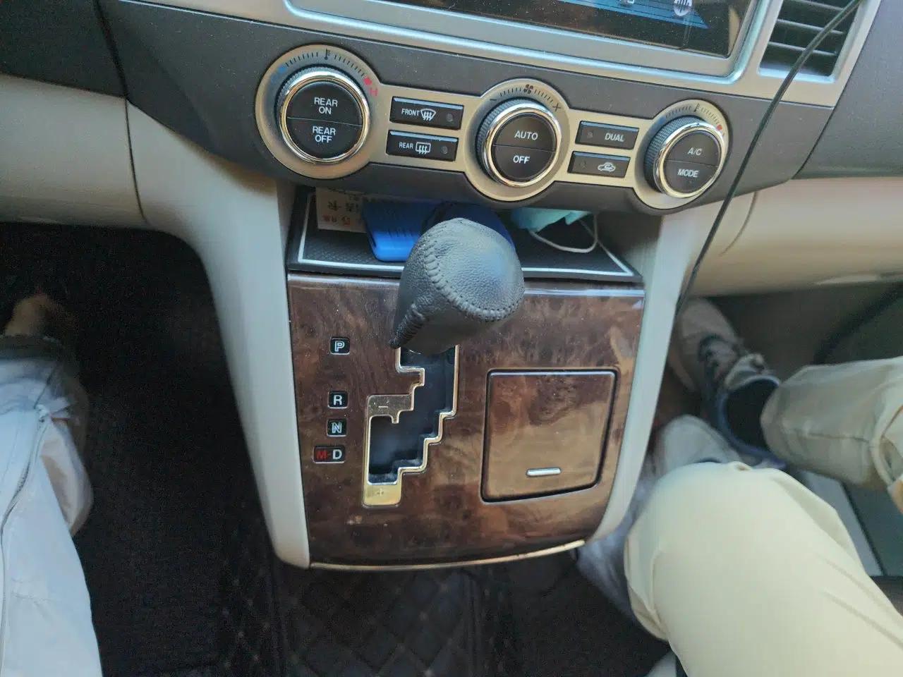 Mazda 8 2011 2.3L Ultimate Edition — миниатюра 14