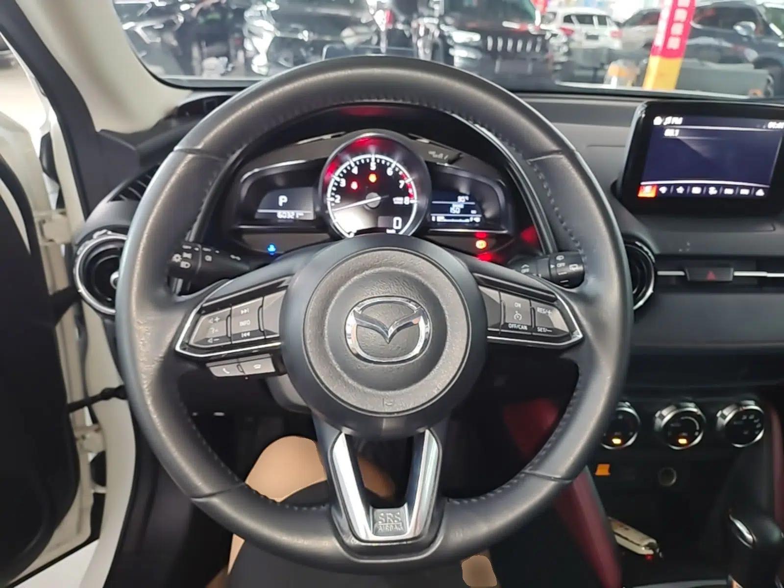 Mazda CX-3 2018 2.0L Automatic Prestige Edition — миниатюра 13