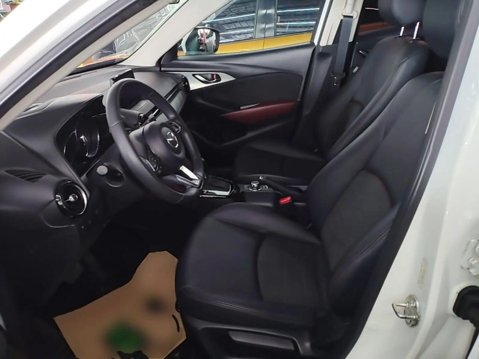 Mazda CX-3 2018 2.0L Automatic Prestige Edition — миниатюра 17