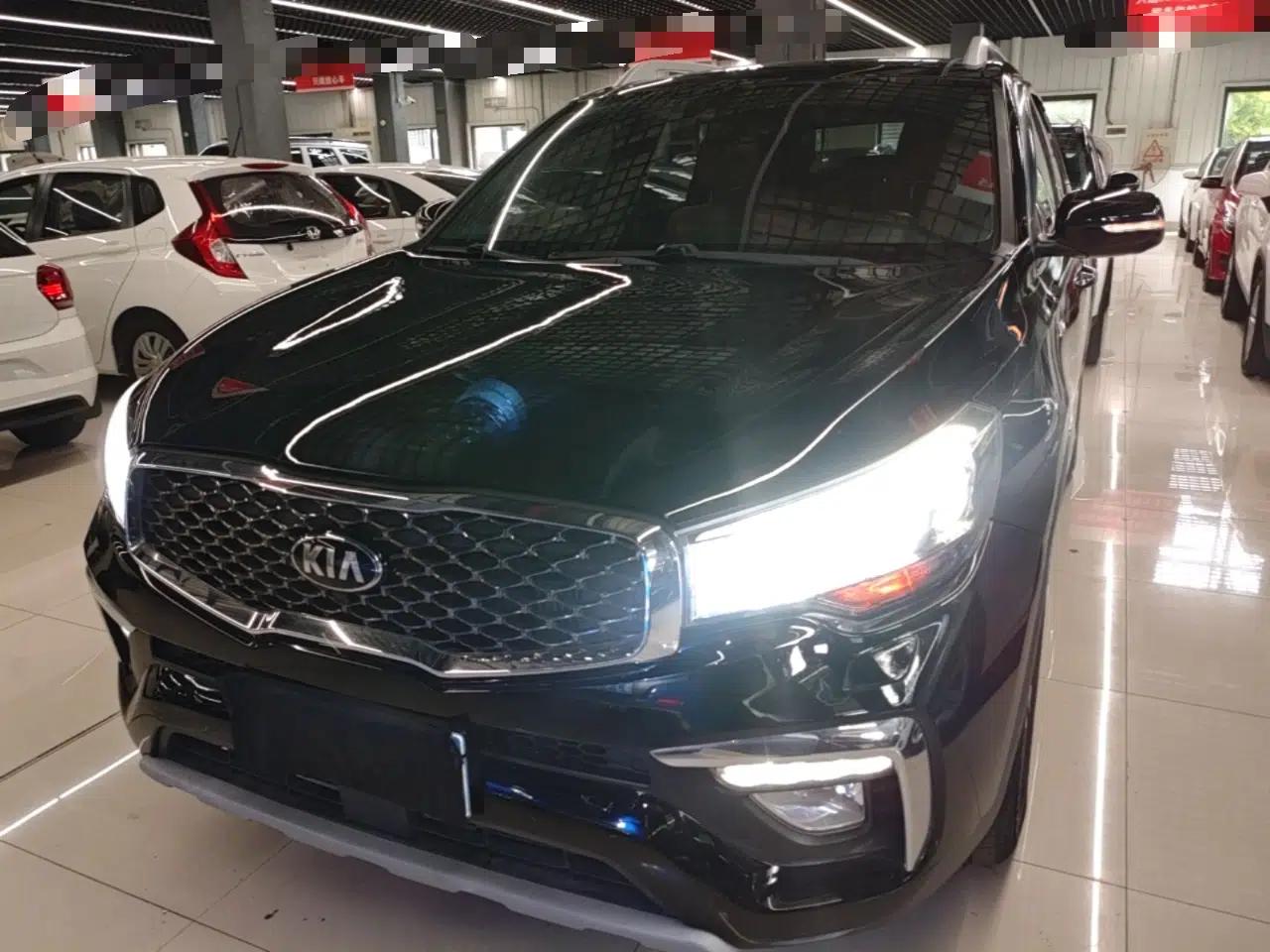 Kia KX7 2017 2.0T Automatic All-Wheel Drive LUX 7-Seater — миниатюра 2
