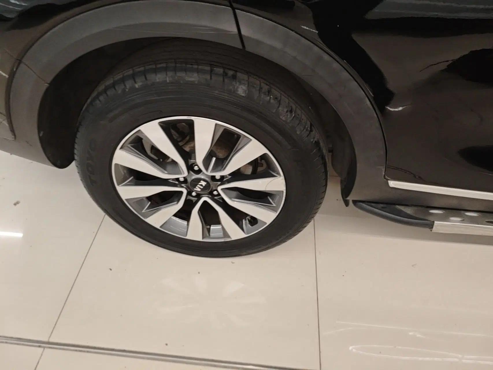 Kia KX7 2017 2.0T Automatic All-Wheel Drive LUX 7-Seater — миниатюра 11