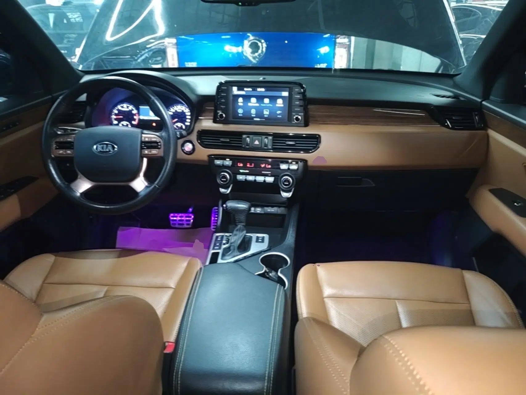 Kia KX7 2017 2.0T Automatic All-Wheel Drive LUX 7-Seater — миниатюра 20