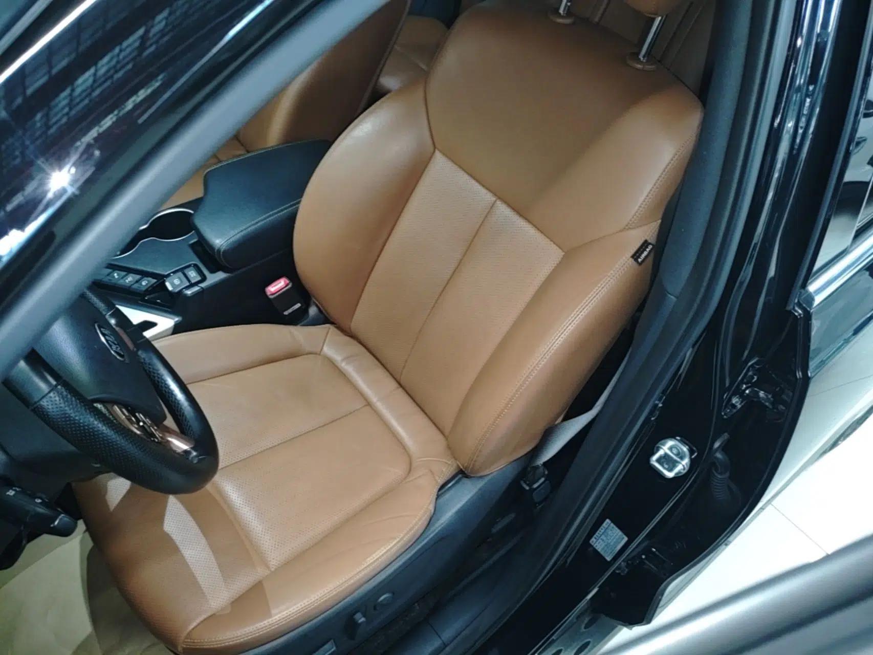 Kia KX7 2017 2.0T Automatic All-Wheel Drive LUX 7-Seater — миниатюра 25