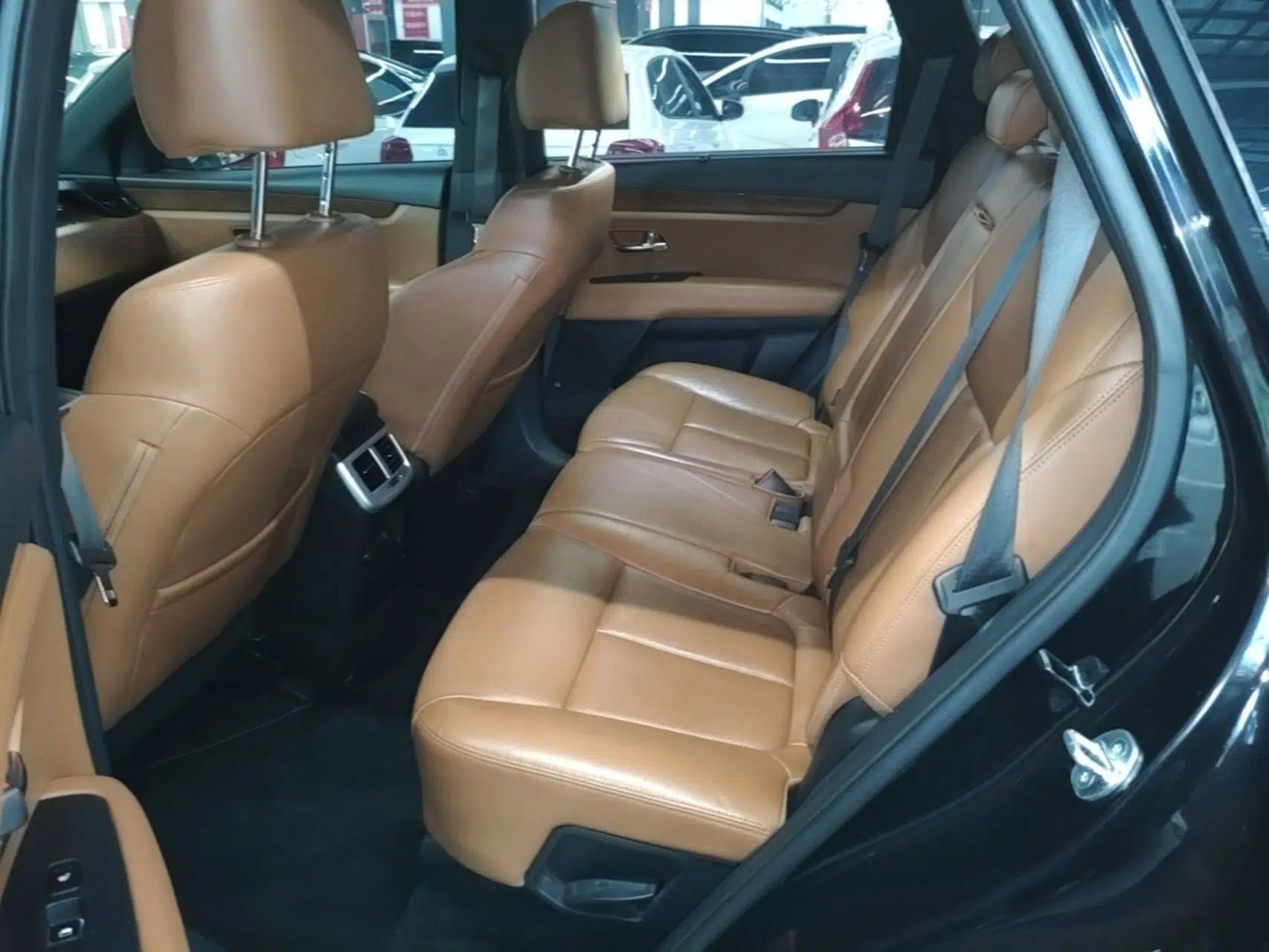 Kia KX7 2017 2.0T Automatic All-Wheel Drive LUX 7-Seater — миниатюра 28