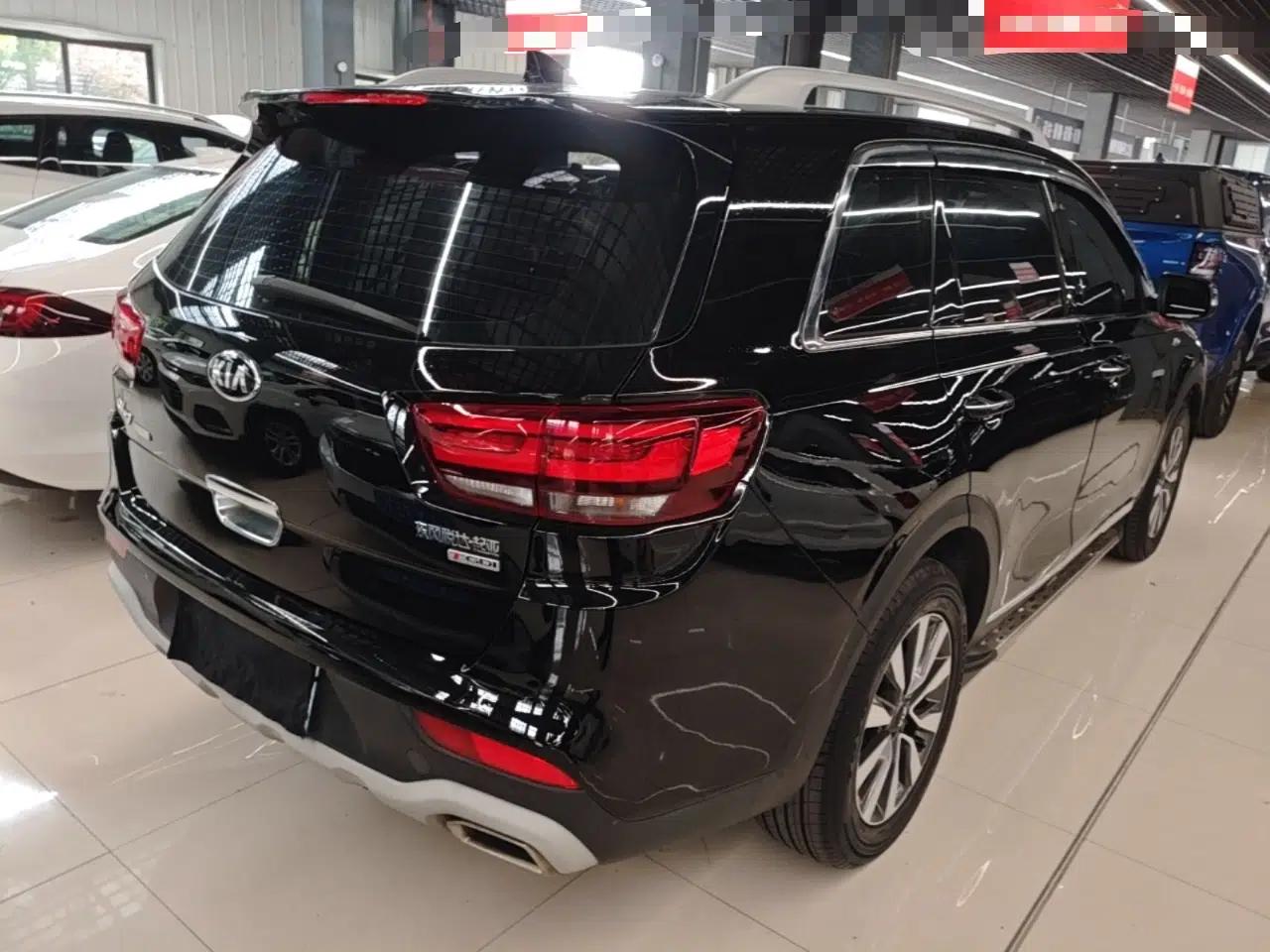 Kia KX7 2017 2.0T Automatic All-Wheel Drive LUX 7-Seater — миниатюра 6