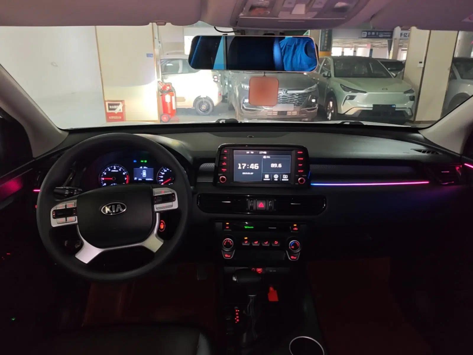 Kia KX7 2017 2.0L Automatic 2WD GL 5 Seats — миниатюра 17