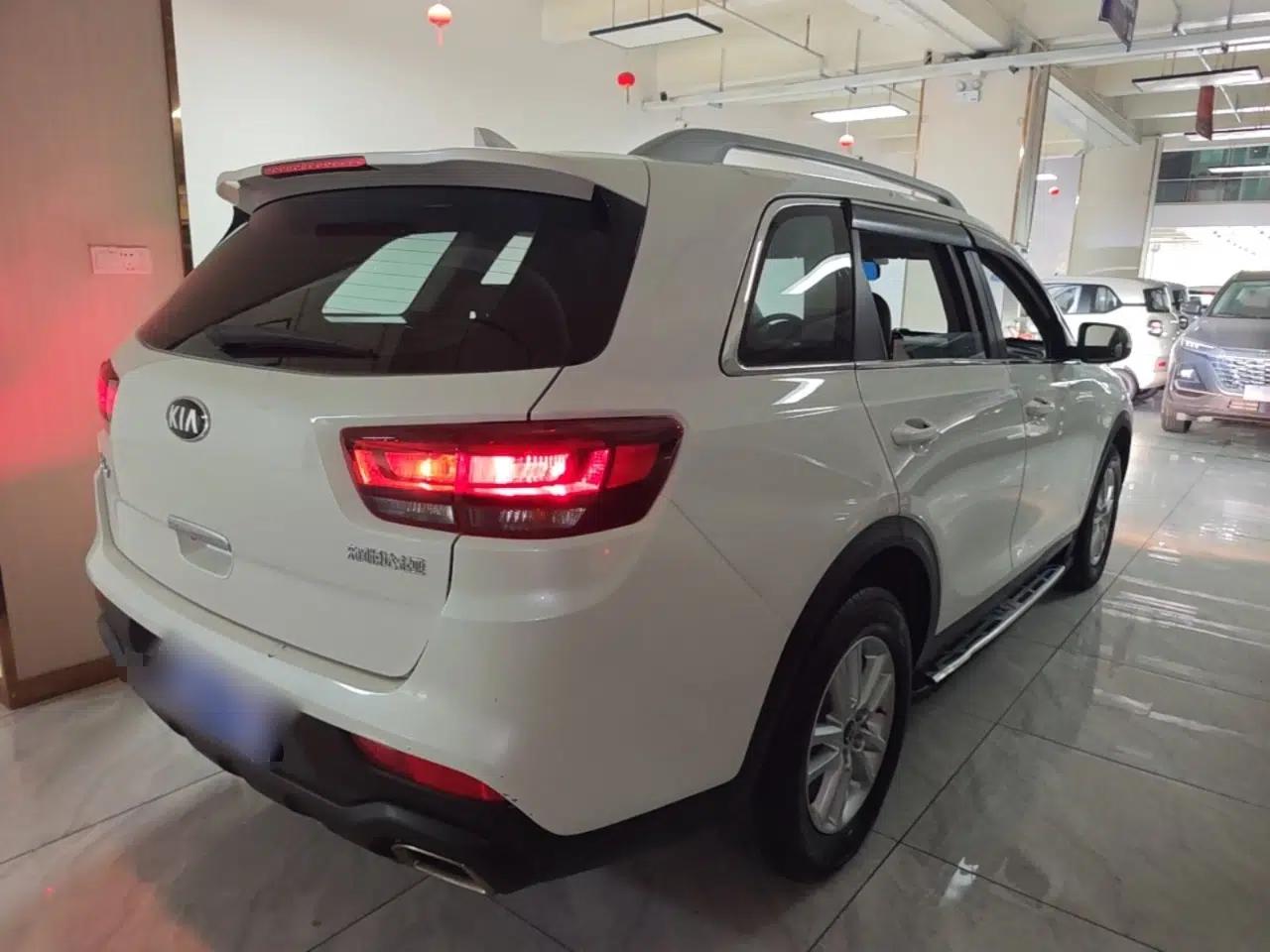 Kia KX7 2017 2.0L Automatic 2WD GL 5 Seats — миниатюра 6