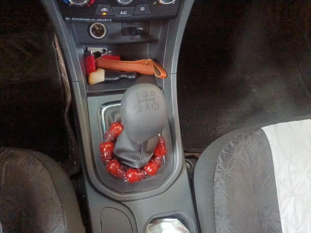 Chery Arrizo 3 2015 1.5L Manual - Powerful Version — миниатюра 14