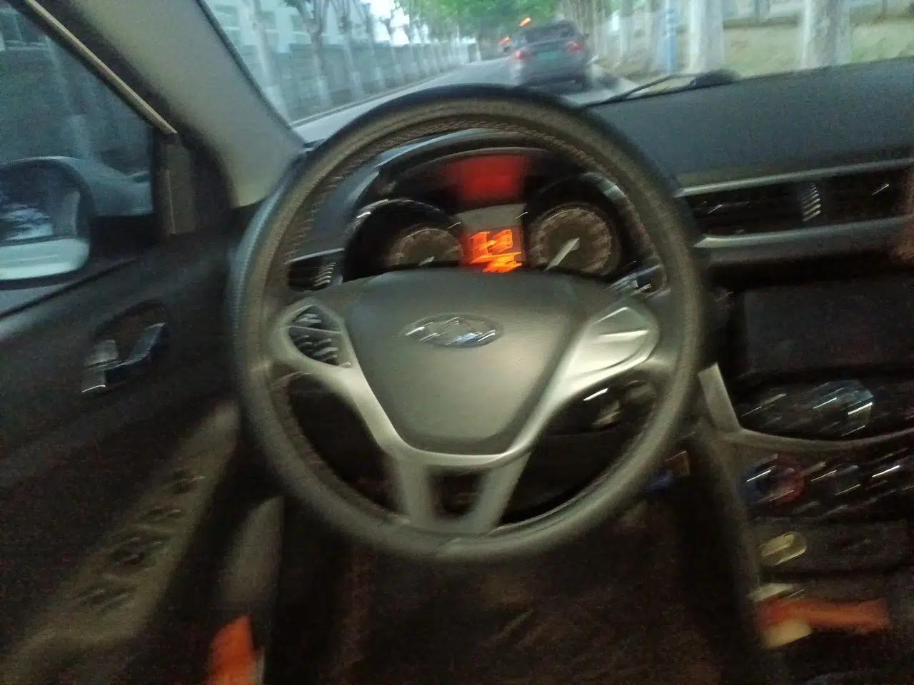 Chery Arrizo 3 2015 1.5L Manual - Powerful Version — миниатюра 10