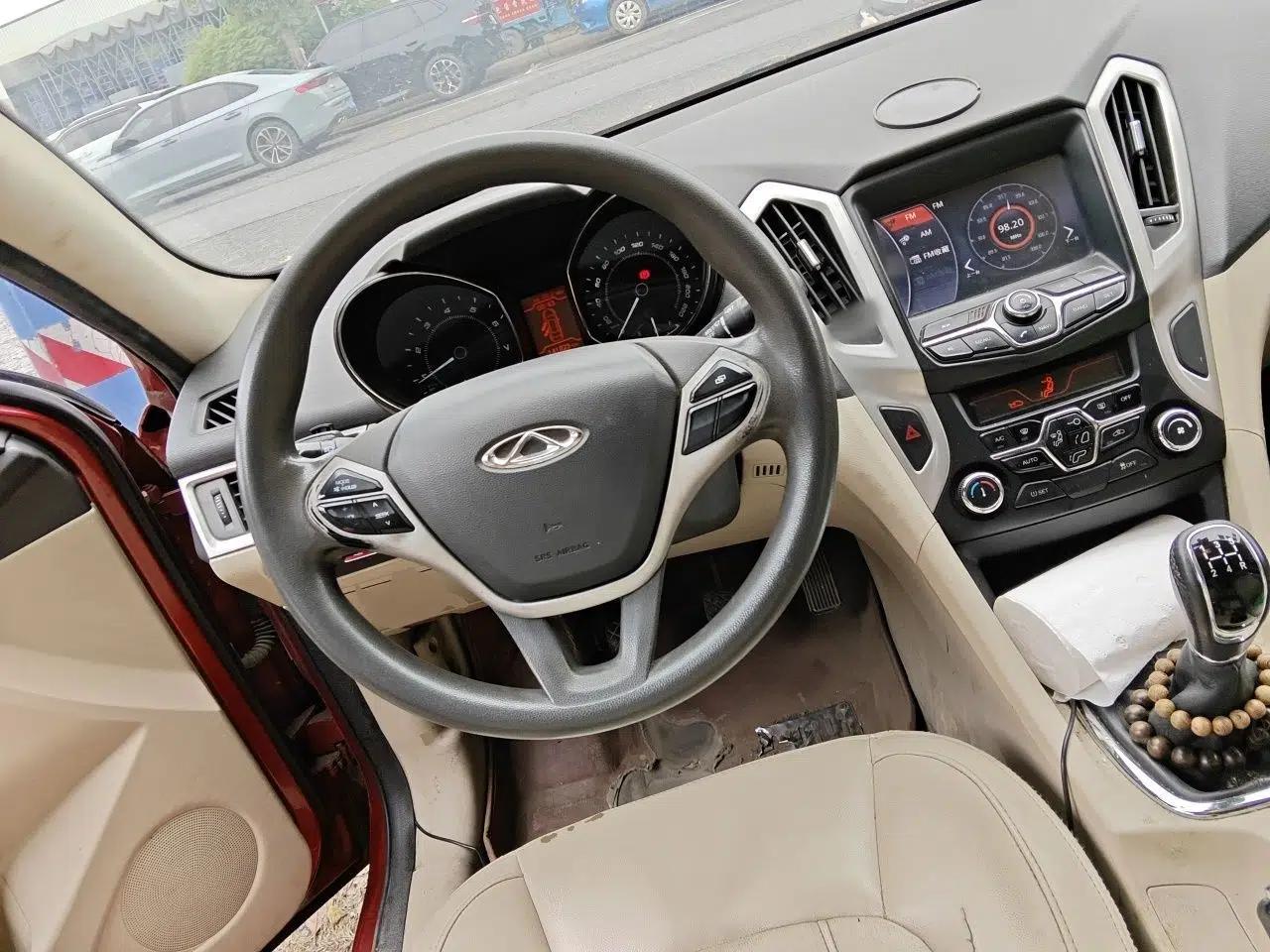 Chery Arrizo 7 2013 1.6L Manual ZhiXiang Edition — миниатюра 10