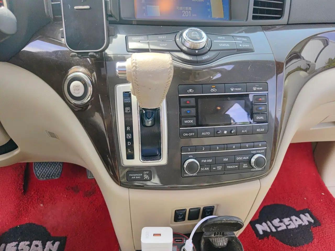 Nissan Quest 2015 3.5L SL — миниатюра 14