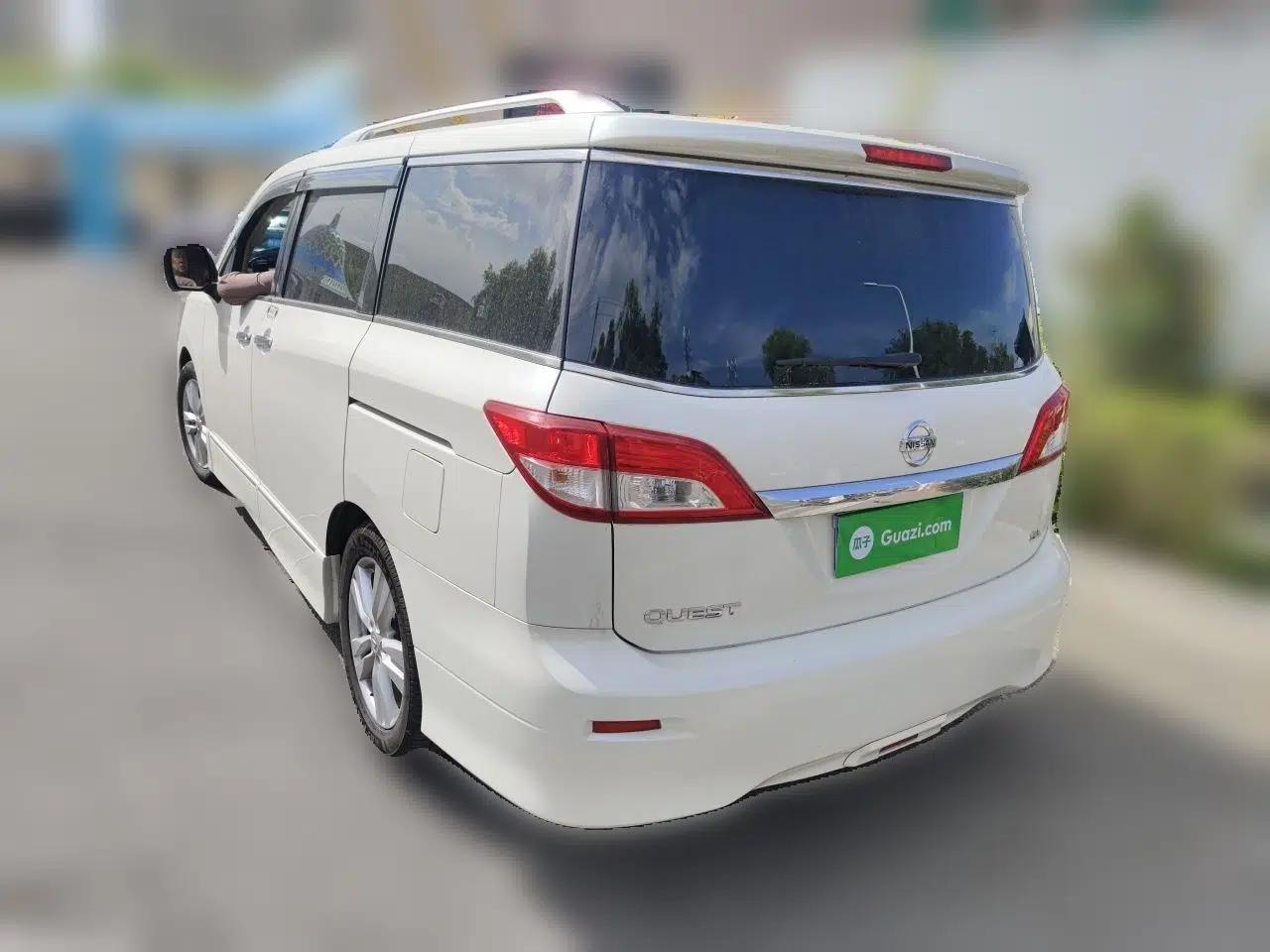 Nissan Quest 2015 3.5L SL — миниатюра 4