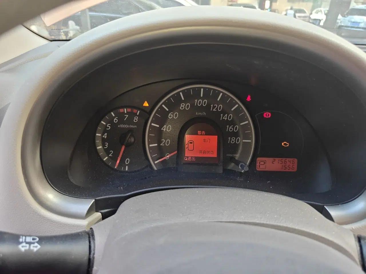 Nissan March 2010 1.5L Automatic Easy-Style Version — миниатюра 11