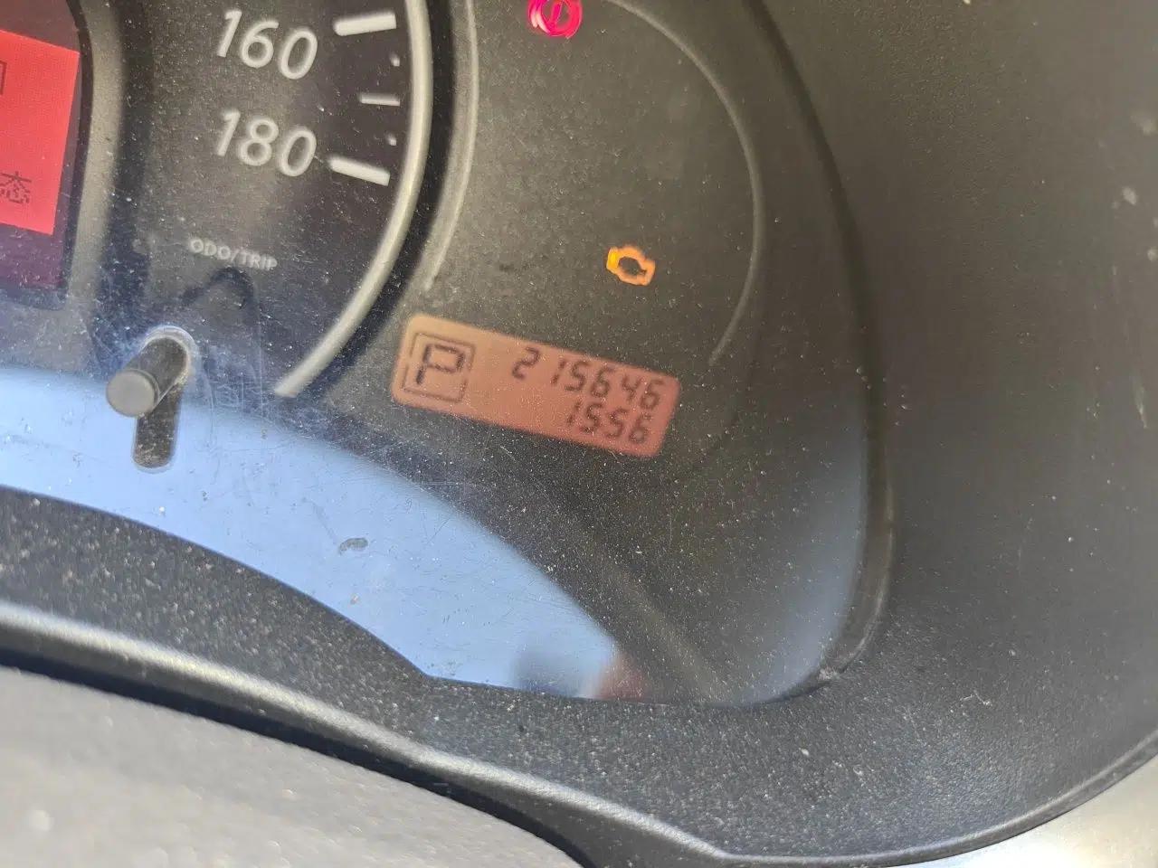 Nissan March 2010 1.5L Automatic Easy-Style Version — миниатюра 12