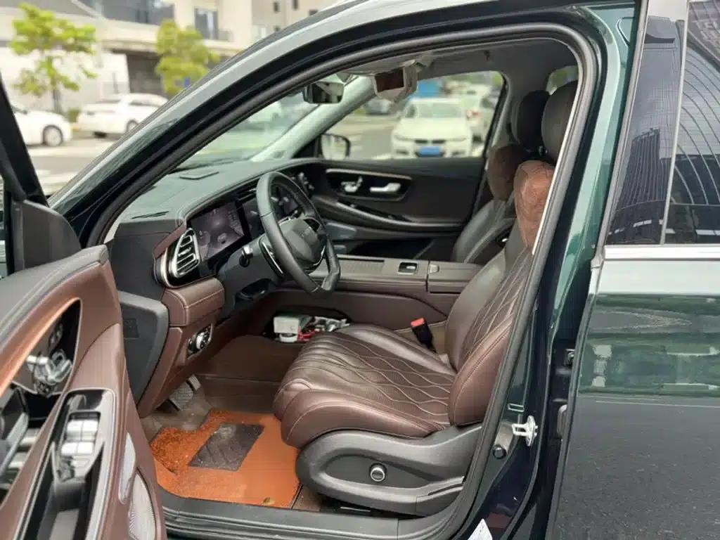 Starlight Moon 2023 400T AWD Star Supreme Edition 6-seater — миниатюра 16