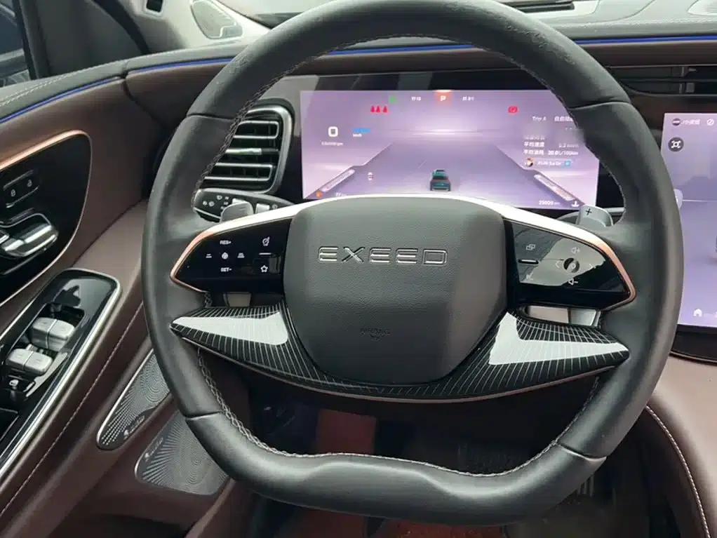 Starlight Moon 2023 400T AWD Star Supreme Edition 6-seater — миниатюра 7