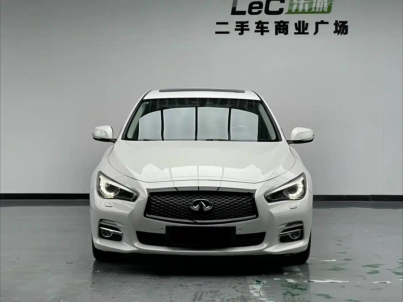 Infiniti Q50 2014 3.7L Comfort Edition — миниатюра 2