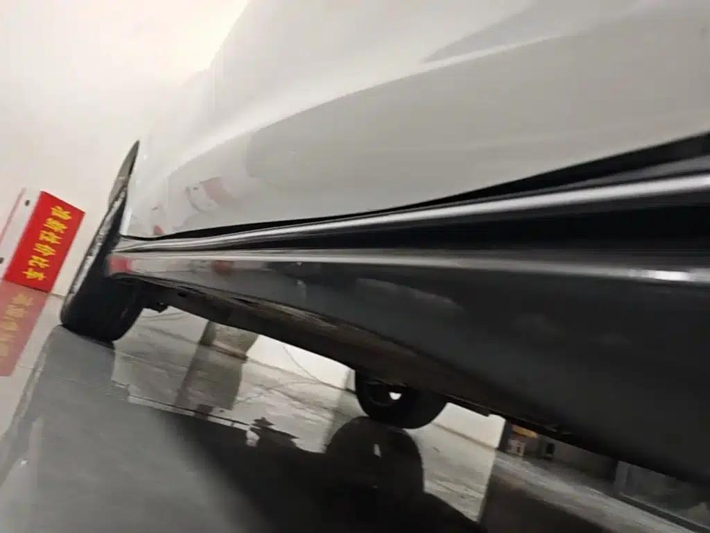 Infiniti ESQ 2014 1.6L Sporty Edition — миниатюра 21