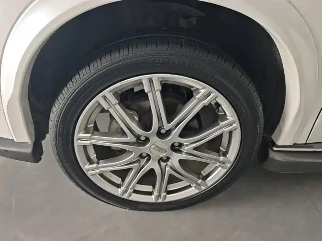 Infiniti ESQ 2014 1.6L Sporty Edition — миниатюра 23