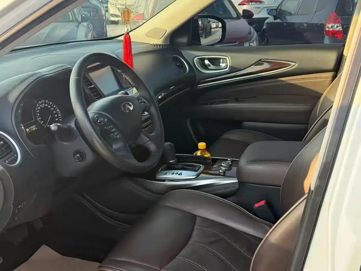 Infiniti JX 2013 JX35 2WD Excellence Edition — миниатюра 4