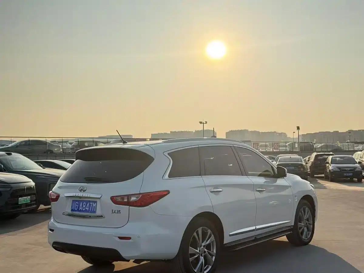 Infiniti JX 2013 JX35 2WD Excellence Edition — миниатюра 6