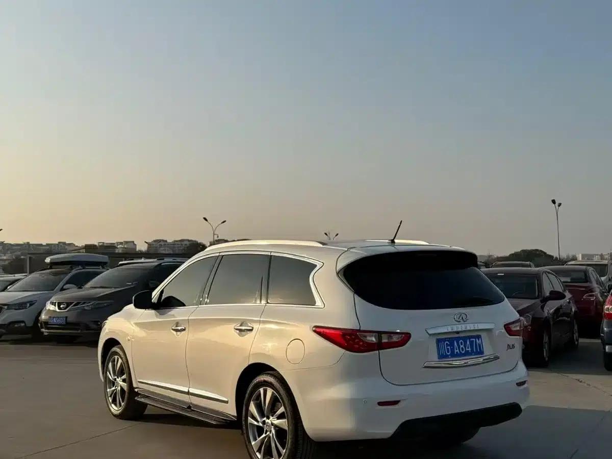 Infiniti JX 2013 JX35 2WD Excellence Edition — миниатюра 7