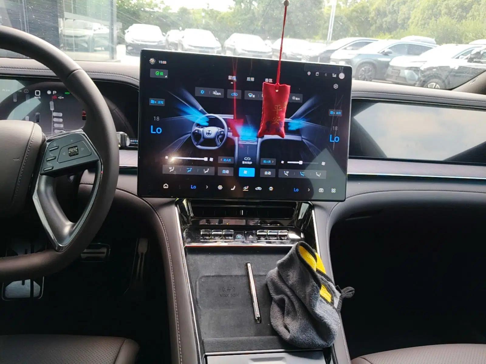 Denza Z9 2024 1100 km Four-Wheel Drive Max Version — миниатюра 15