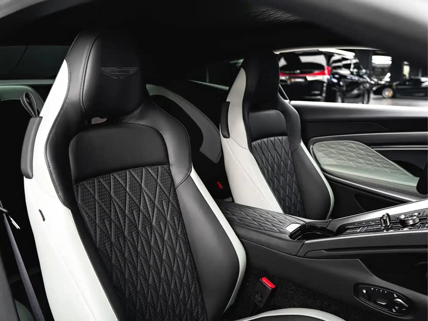 Aston Martin DB12 2025 4.0T V8 Coupe — миниатюра 18