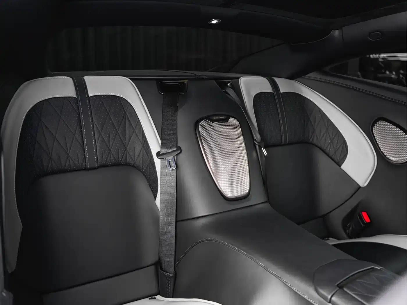 Aston Martin DB12 2025 4.0T V8 Coupe — миниатюра 21