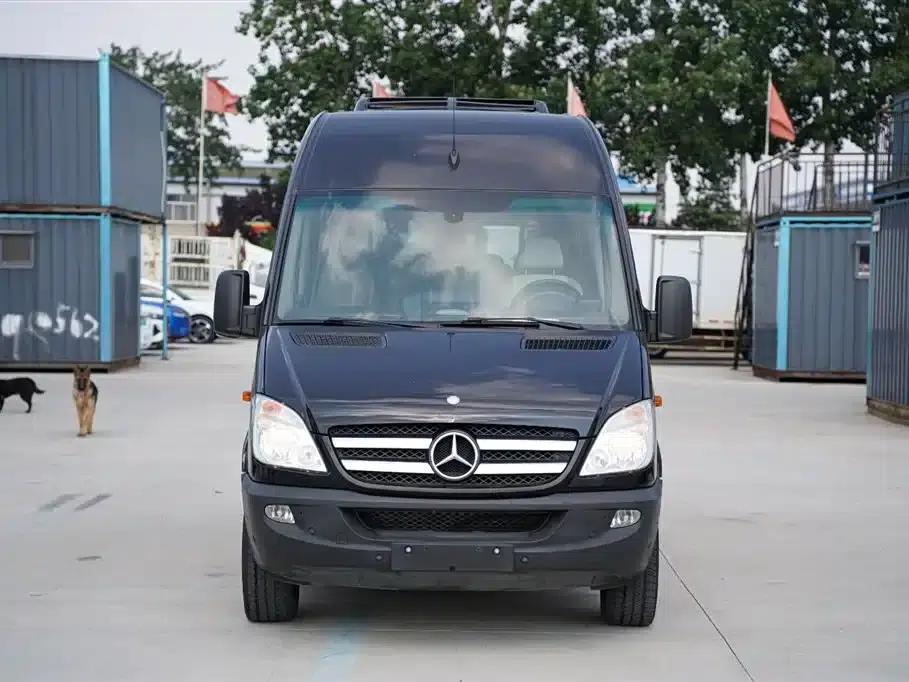 Sprinter 2014 2.1T Grand Tourer Mid-Wheelbase Edition — миниатюра 2