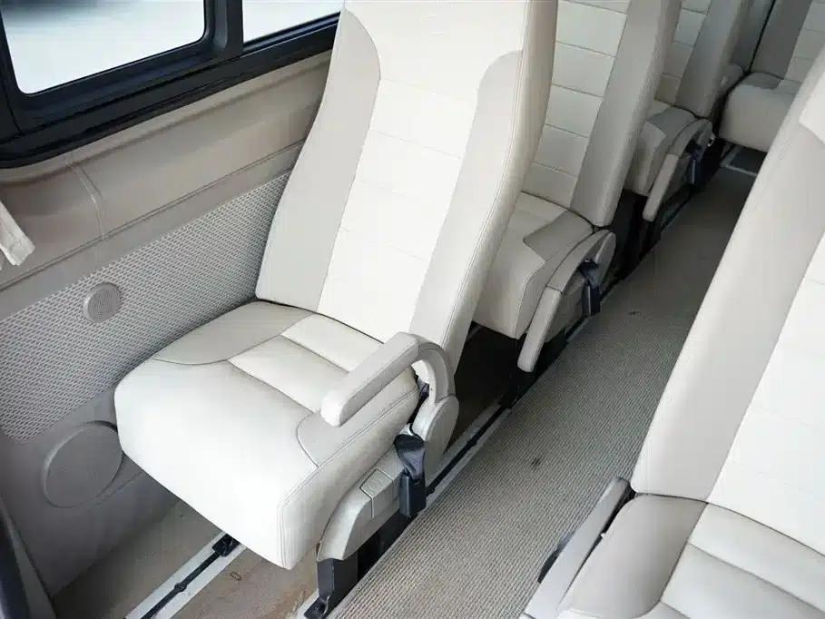 Sprinter 2014 2.1T Grand Tourer Mid-Wheelbase Edition — миниатюра 23