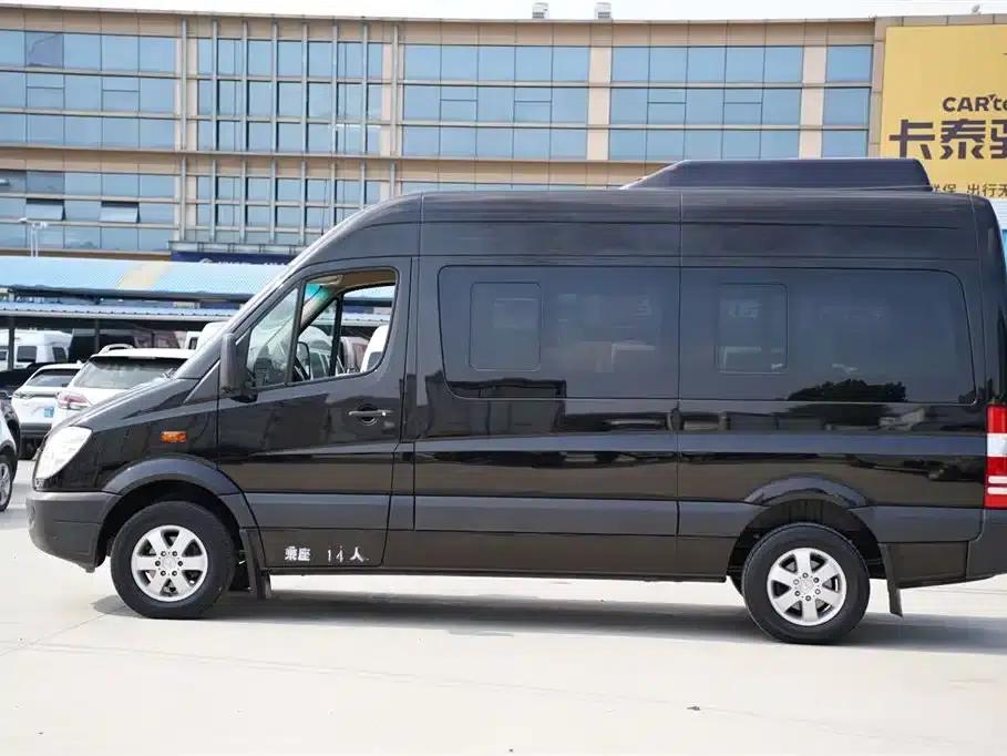 Sprinter 2014 2.1T Grand Tourer Mid-Wheelbase Edition — миниатюра 4