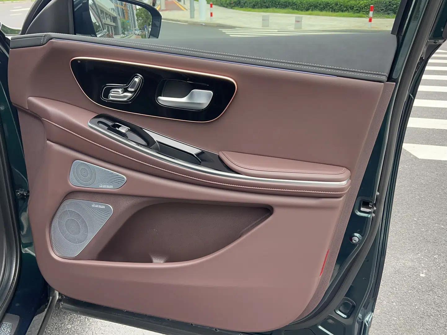 EXEED Lanyue 2023 400T Four-Wheel Drive Star Prestige Edition 6 Seats — миниатюра 16