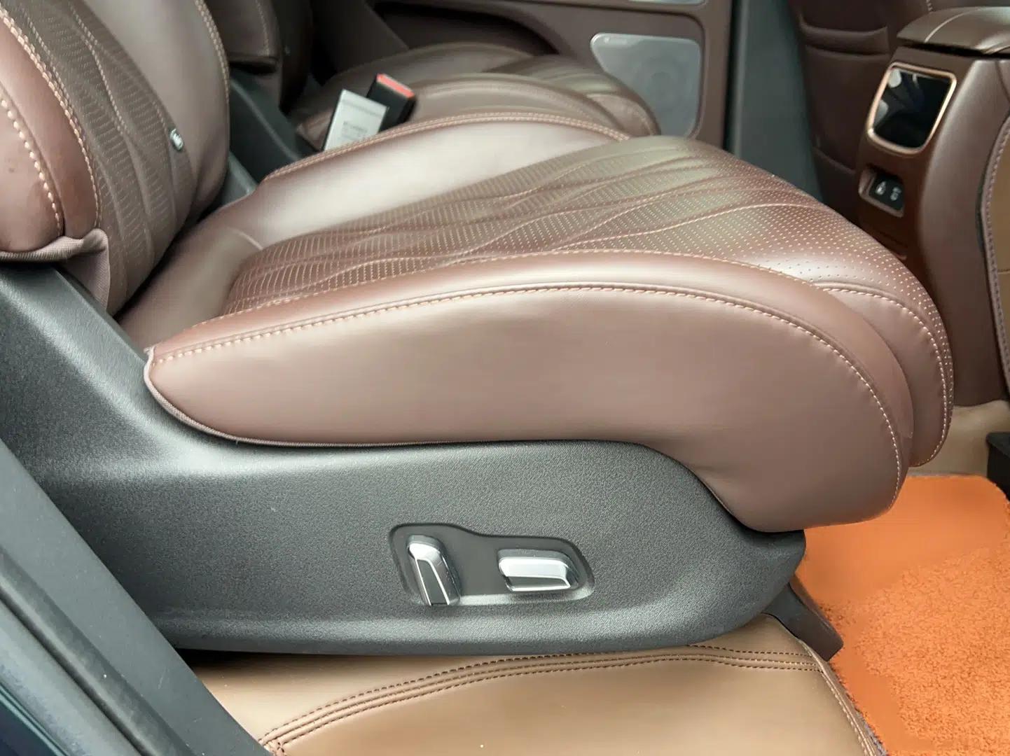 EXEED Lanyue 2023 400T Four-Wheel Drive Star Prestige Edition 6 Seats — миниатюра 17