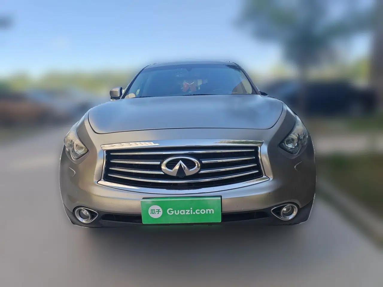 Infiniti QX70 2013 3.7L Standard Edition — миниатюра 2