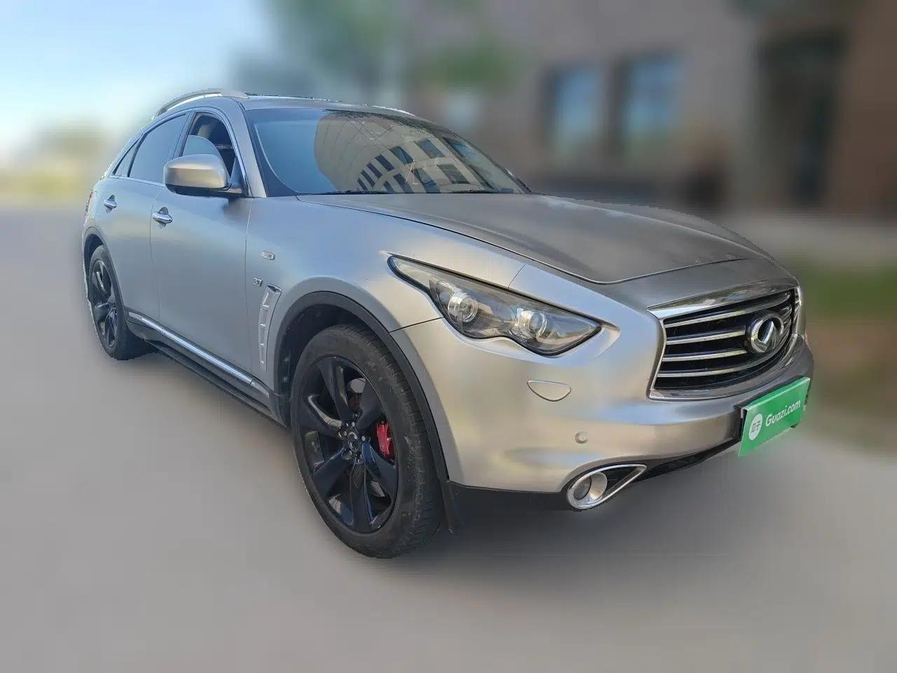 Infiniti QX70 2013 3.7L Standard Edition — миниатюра 3
