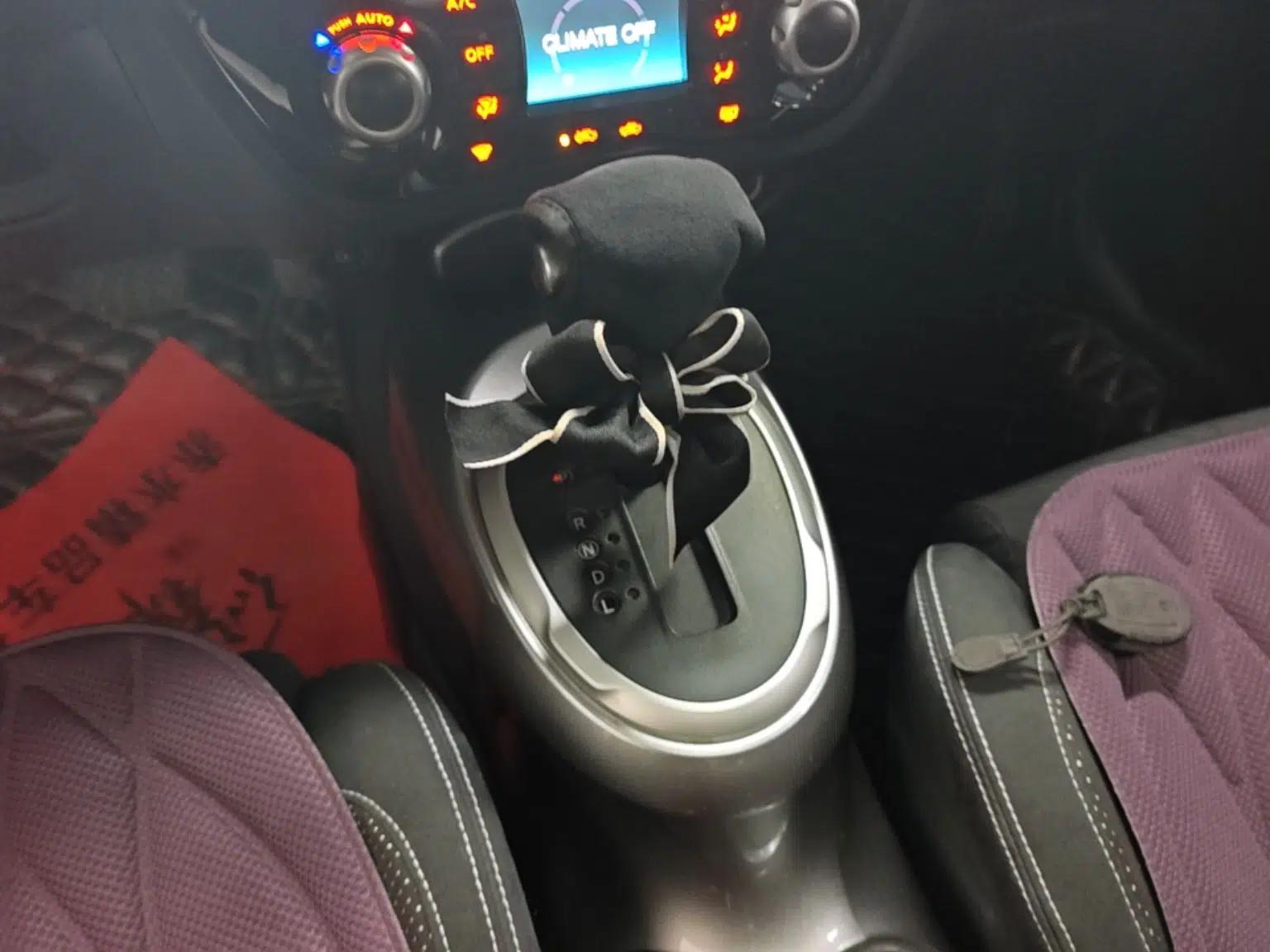 Infiniti ESQ 2014 1.6L Spontaneous Edition — миниатюра 16